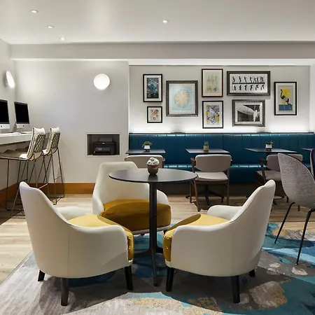 Marriott Kensington 4* Londýn