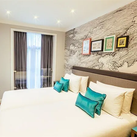 Hotell Oliver Plaza 4*