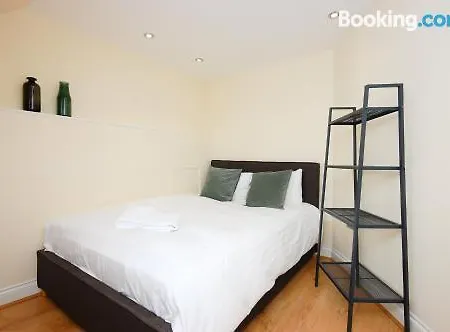 Aparthotel 35 Swinton Street London