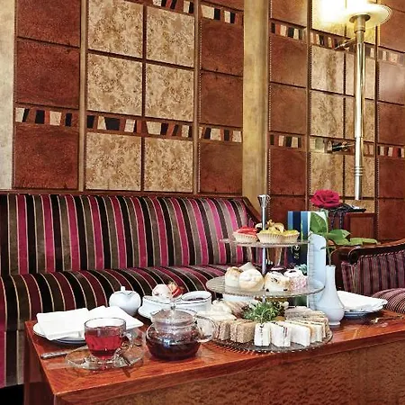 Leonardo Royal City Hotel
