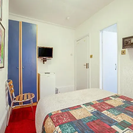 Upper Berkeley Hotel London