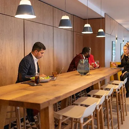 - Whitechapel By Ihg Hotel Londra