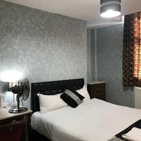 Pacific London Heathrow 2* サウソール