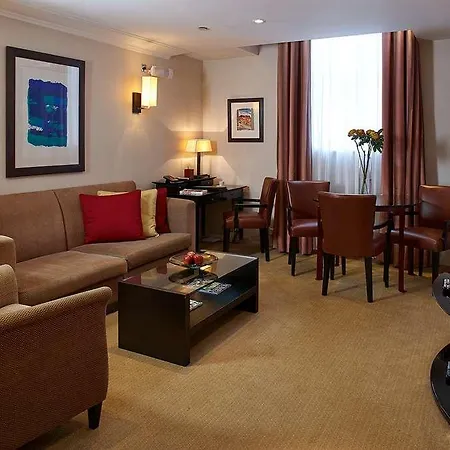 Apart Otel Cheval Phoenix House At Sloane Square Londra