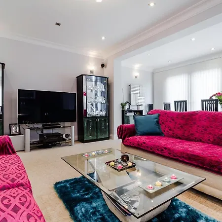 Brooklyn House Barnet
