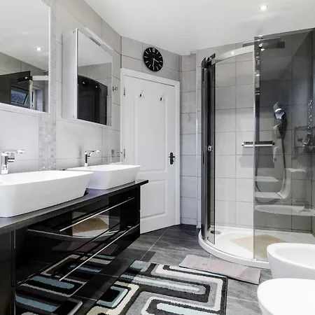 Brooklyn House 4* Barnet