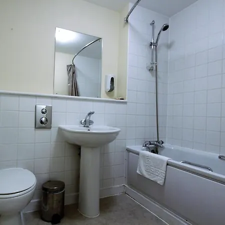Wharf Guest house 2*