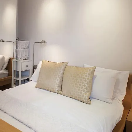 Piccadilly Circus Hotel