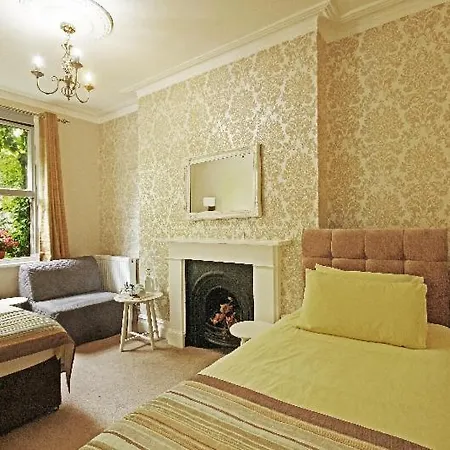 Primrose 3*