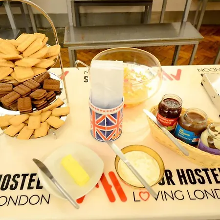 Astor Hyde Park (adults Only) Hostel
