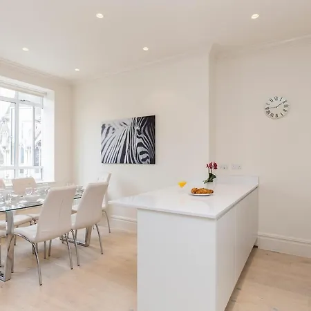 Apartment The Strand Residences - Covent Garden Collection *