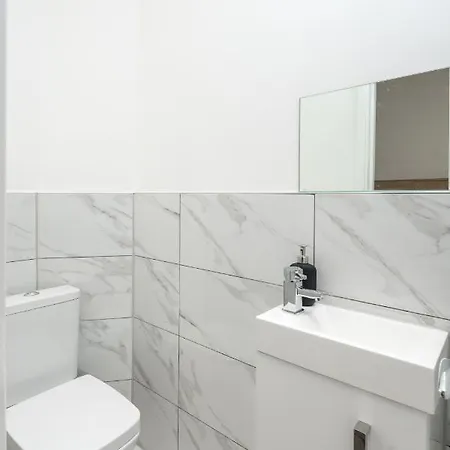 Skyline Serviced - Vauxhall Apartment