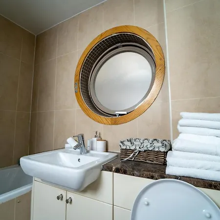 Park Lane Piccadilly Circus Apartment *