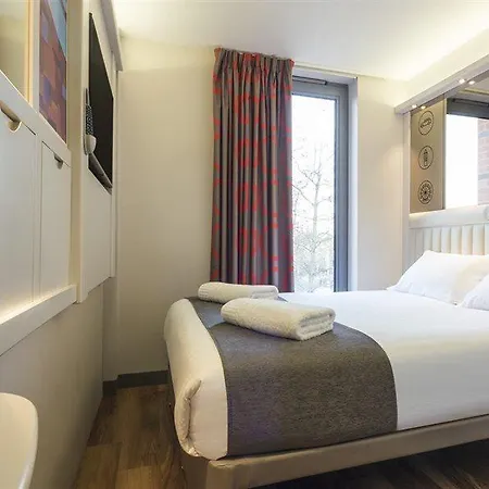 Point A Shoreditch 3* London