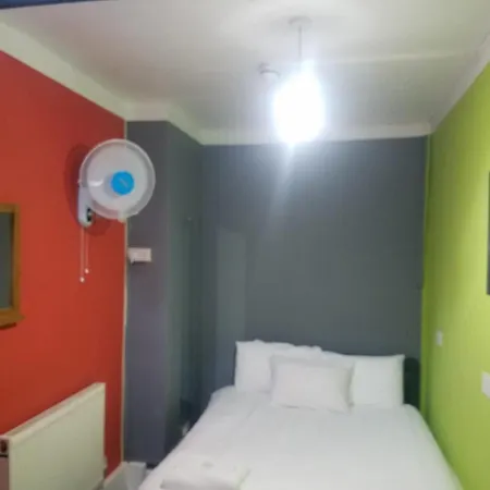 Hotel View Road