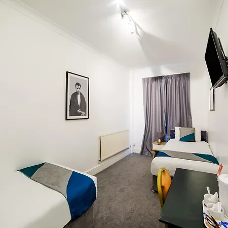 St George's Hotel 2*