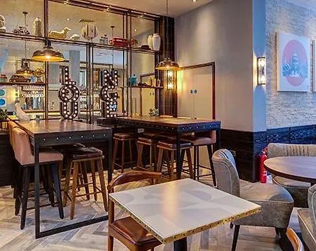 Hotel Hub Bank London