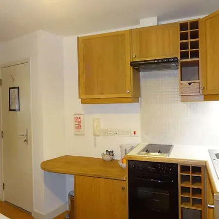 Apartment Studios2let *