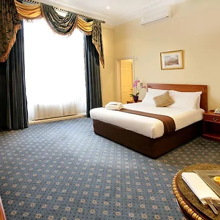Hotel Henry Viii