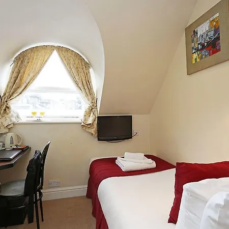 Elysee Hyde Park 3* 런던
