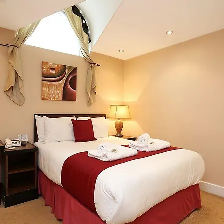 Elysee Hyde Park 3* 런던