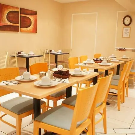 Elysee Hyde Park 3*