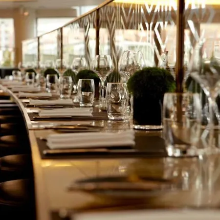 Crowne Plaza Battersea Hotel
