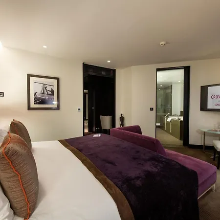 Crowne Plaza Battersea London