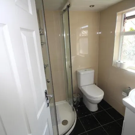 House * Hounslow