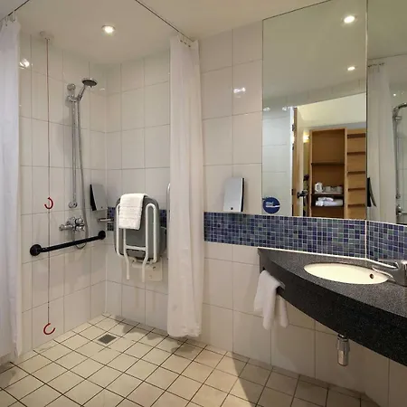 Hotel Holiday Express - Newbury Park, An Ihg London