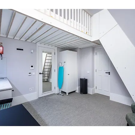 Trendy Studios, Primrose Hill - Sk * London