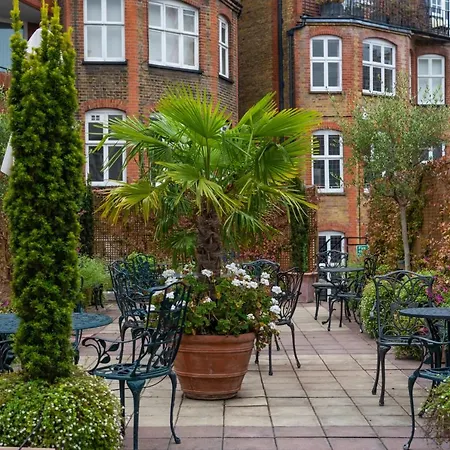 Hotell Knightsbridge Roof Garden 3*