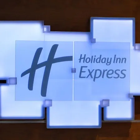 Holiday Express - Newbury Park, An Ihg London