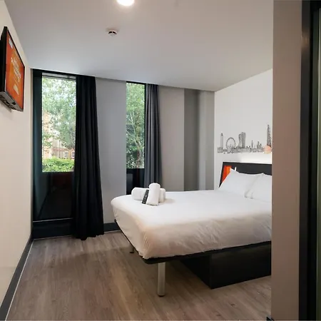 Easyhotel Shoreditch 3* London