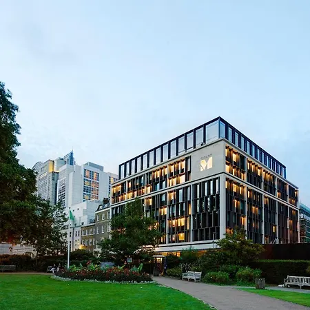 Citizenm Tower Of Hotel 4*