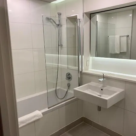 So Park Battersea Aparthotel 4*