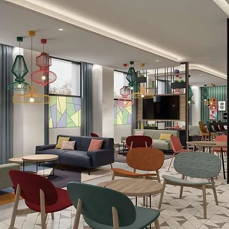 Hampton By Hilton Park Royal 3*