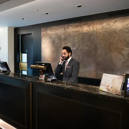 Crowne Plaza Battersea Hotel London