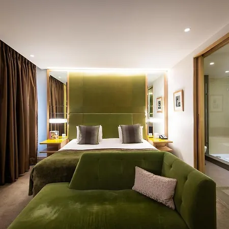 Crowne Plaza Battersea
