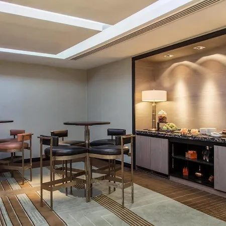 Crowne Plaza Battersea Hotel London