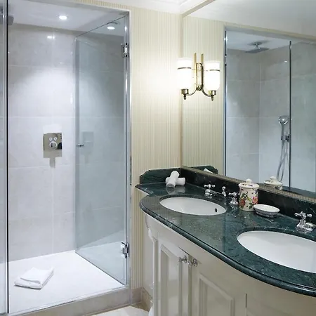 Cheval Thorney Court At Hyde Park Aparthotel 5*