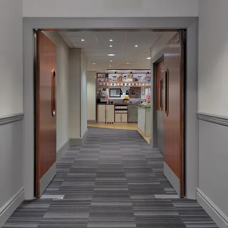 Kensington Forum, An Ihg