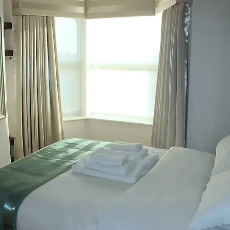 Mccafferty'S Guesthouse Ilford 3* Ilford