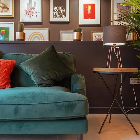 Chapel Loft Apartment *