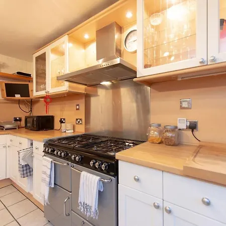 Oasis 77 Londyn