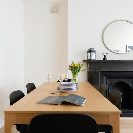 The Chelsea Arms - Bright 3bdr With Garden & Private Parking London