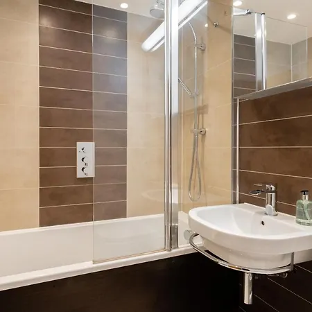 The Chelsea Arms - Bright 3bdr With Garden & Private Parking * London