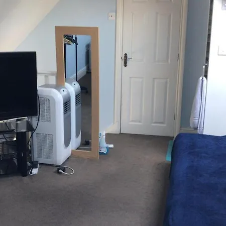 Beautiful Near Excel Center * London