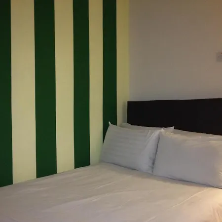 View Road Hotel 2*