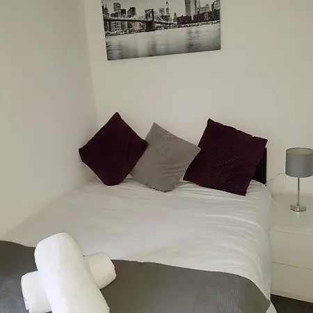 Barnfield Place * Edgware